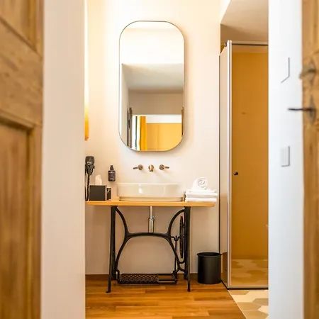 Inn Casale Riversa
